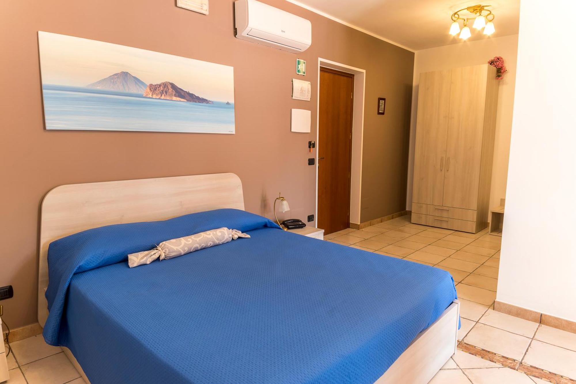 Residence Alberghiero Eolie Lipari  Exterior photo